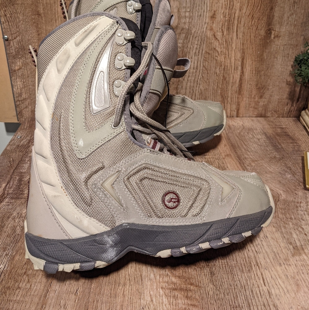 RIDE Snowboard Boots Women's size 8